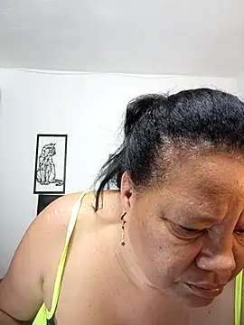 Shanttal0272 online show from September 2025 12:26:01 PM