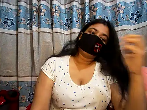 A-sweetgirl online show from January 2025 12:47:02 PM