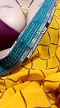 Snapshot of Beauty-khan chatting on January 2025 01:03:02 PM Beauty-khan online show from January 2025 01:03:02 PM