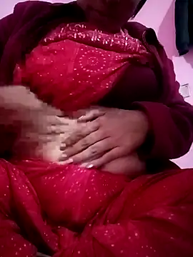 Snapshot of Beauty-khan chatting on January 2025 08:37:02 PM Beauty-khan online show from January 2025 08:37:02 PM