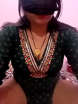 Snapshot of Beauty-khan chatting on January 2025 10:49:02 PM Beauty-khan online show from January 2025 10:49:02 PM