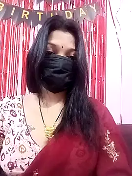 Snapshot of Beauty-khan chatting on February 2025 12:28:01 PM Beauty-khan online show from February 2025 12:28:01 PM