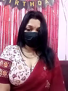 Snapshot of Beauty-khan chatting on February 2025 09:25:02 PM Beauty-khan online show from February 2025 09:25:02 PM