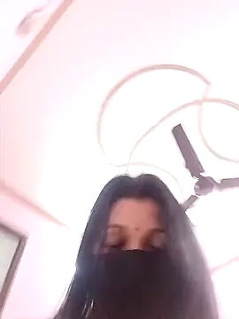 Snapshot of Beauty-khan chatting on February 2025 09:39:01 PM Beauty-khan online show from February 2025 09:39:01 PM