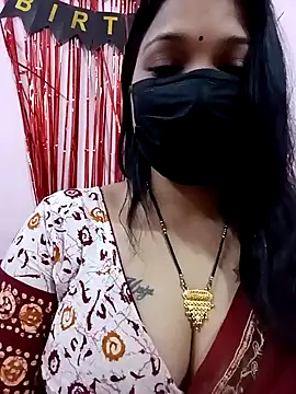 Snapshot of Beauty-khan chatting on February 2025 05:16:01 PM Beauty-khan online show from February 2025 05:16:01 PM