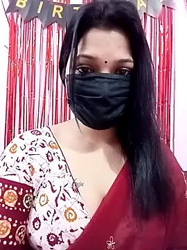 Snapshot of Beauty-khan chatting on February 2025 08:40:01 PM Beauty-khan online show from February 2025 08:40:01 PM