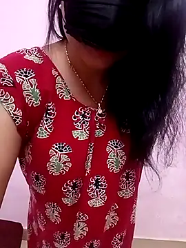 Snapshot of Beauty-khan chatting on March 2025 10:05:01 PM Beauty-khan online show from March 2025 10:05:01 PM