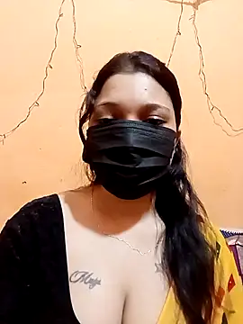 Snapshot of Beauty-khan chatting on October 2025 06:15:01 PM Beauty-khan online show from October 2025 06:15:01 PM