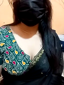 Snapshot of Beauty-khan chatting on October 2025 05:06:02 PM Beauty-khan online show from October 2025 05:06:02 PM