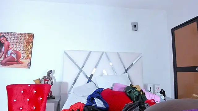 Christie Wilde online show from December 2024 12:38:01 PM