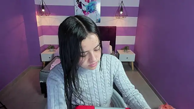 Snapshot of Alli_cooper chatting on December 2024 12:39:02 PM Alli cooper online show from December 2024 12:39:02 PM