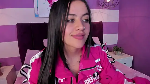 Snapshot of Alli_cooper chatting on February 2025 03:41:02 PM Alli cooper online show from February 2025 03:41:02 PM