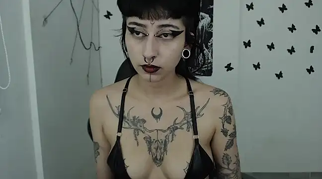 Snapshot of n0sferatus__ chatting on February 2025 05:37:01 AM n0sferatus online show from February 2025 05:37:01 AM