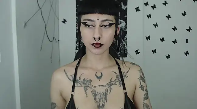 Snapshot of n0sferatus__ chatting on March 2025 03:14:02 AM n0sferatus online show from March 2025 03:14:02 AM