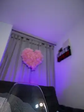 Snapshot of Zeli_66 chatting on March 2025 07:27:02 AM Zeli 66 online show from March 2025 07:27:02 AM