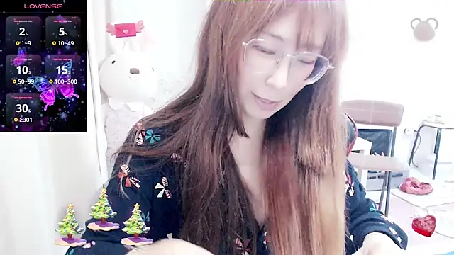 aFanny online show from March 2025 02:10:02 PM