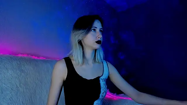 Snapshot of Inner_Light chatting on January 2025 03:59:02 PM Inner Light online show from January 2025 03:59:02 PM