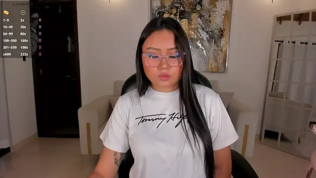 AmberLewis  online show from November 2025 10:48:01 PM