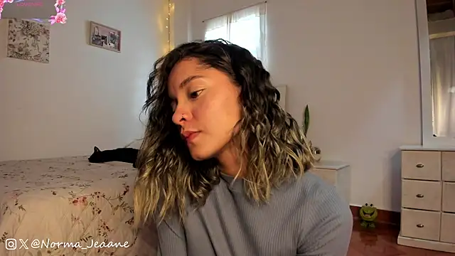 Norma-Jeaane online show from January 2025 07:49:01 PM