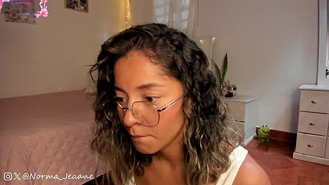 Norma-Jeaane online show from January 2025 08:11:01 PM