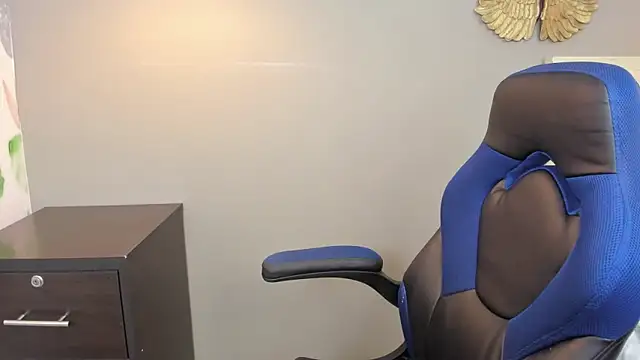 chaymae nah  online show from December 2024 05:51:01 AM