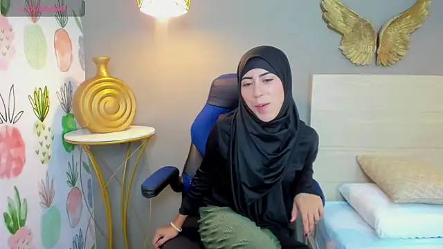 chaymae nah  online show from January 2025 02:14:01 AM