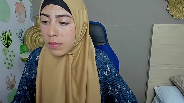 chaymae nah  online show from January 2025 11:53:02 AM