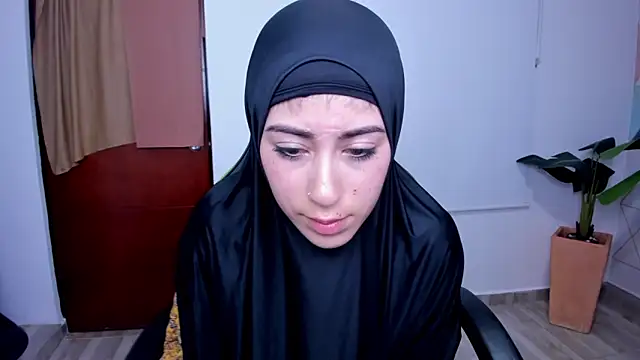 chaymae nah  online show from March 2025 02:10:02 AM