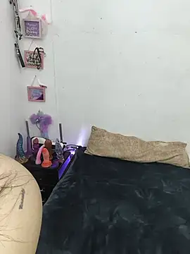 chaymae nah  online show from July 2026 07:50:01 PM