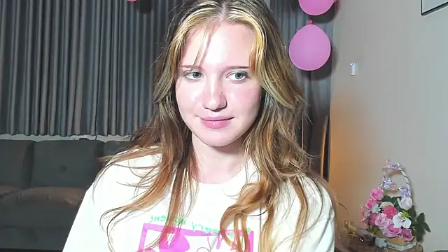 Snapshot of HanahCute chatting on March 2025 10:36:02 PM HanahCute online show from March 2025 10:36:02 PM