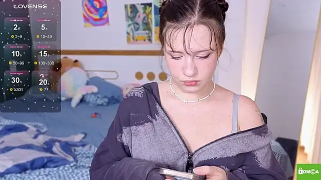 Snapshot of HanahCute chatting on October 2025 01:28:01 AM HanahCute online show from October 2025 01:28:01 AM