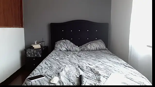 Snapshot of Emilia_1995 chatting on January 2025 04:46:02 PM Emilia 1995 online show from January 2025 04:46:02 PM