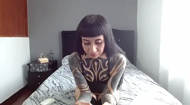 Snapshot of Emilia_1995 chatting on March 2025 07:50:02 PM Emilia 1995 online show from March 2025 07:50:02 PM