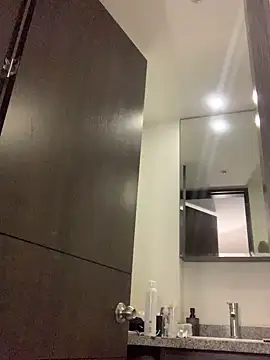 Snapshot of Antoniart_ chatting on December 2024 09:14:01 AM Antoniart online show from December 2024 09:14:01 AM