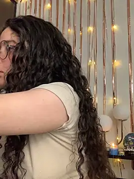 Snapshot of Antoniart_ chatting on December 2024 04:12:01 AM Antoniart online show from December 2024 04:12:01 AM