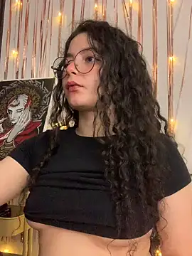 Snapshot of Antoniart_ chatting on January 2025 01:37:02 AM Antoniart online show from January 2025 01:37:02 AM