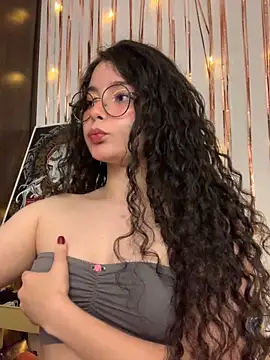 Snapshot of Antoniart_ chatting on January 2025 02:32:02 AM Antoniart online show from January 2025 02:32:02 AM