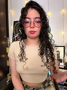 Snapshot of Antoniart_ chatting on September 2025 01:28:02 AM Antoniart online show from September 2025 01:28:02 AM