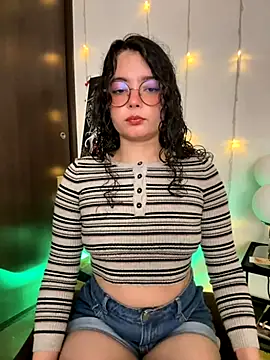 Snapshot of Antoniart_ chatting on October 2025 02:53:01 AM Antoniart online show from October 2025 02:53:01 AM