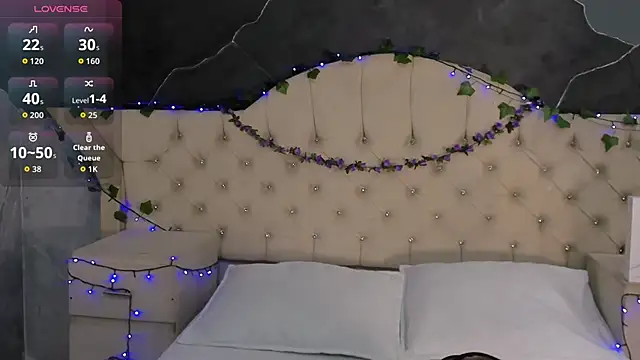 AmberGreyy  online show from November 2025 05:46:02 PM