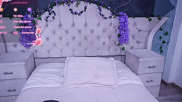 AmberGreyy  online show from May 2026 08:47:02 PM