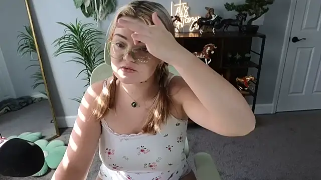 Snapshot of rodeobrii chatting on November 2025 01:45:01 PM rodeobrii online show from November 2025 01:45:01 PM