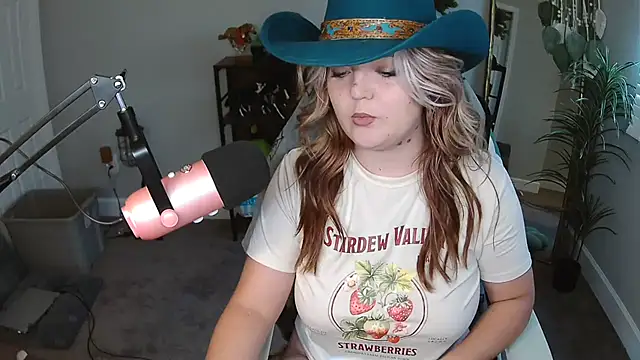 rodeobrii online show from May 2026 10:04:02 PM
