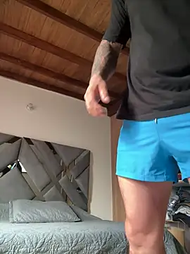 Teilor Creed online show from February 2025 02:07:01 PM