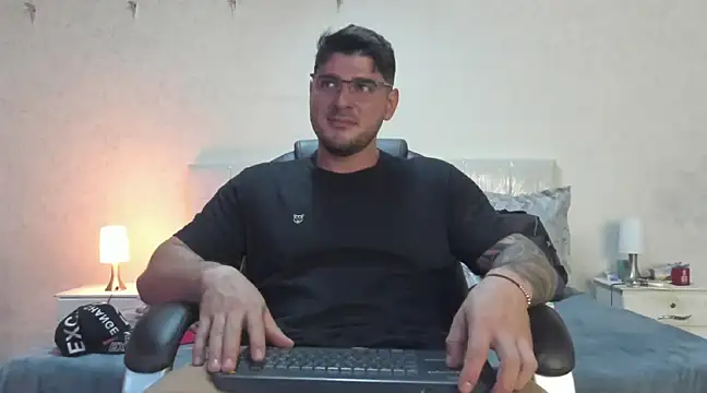 Teilor Creed online show from February 2025 08:07:02 PM