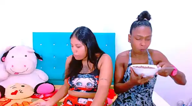 Snapshot of ladypussy69 chatting on December 2024 12:05:01 PM ladypussy69 online show from December 2024 12:05:01 PM