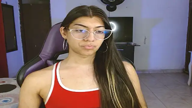 engielphoenis14 online show from April 2026 11:35:02 PM