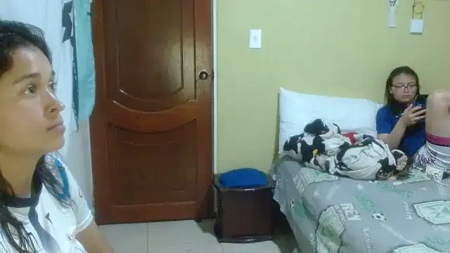 clayre and jill online show from April 2026 04:34:01 AM