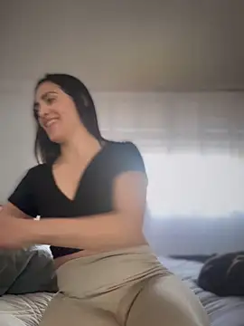 alessandra-a online show from October 2025 05:30:01 PM