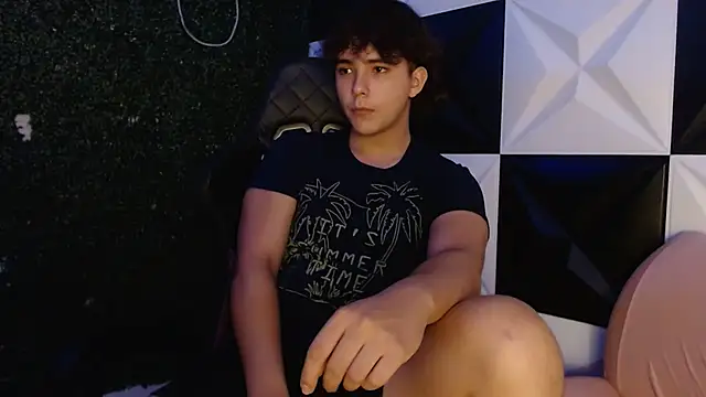 Dani cumboy online show from February 2025 02:44:02 AM